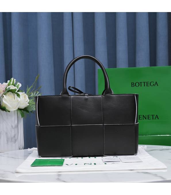 Bottega Veneta Black Original Lambskin Leather Arco 30cm Tote Bag