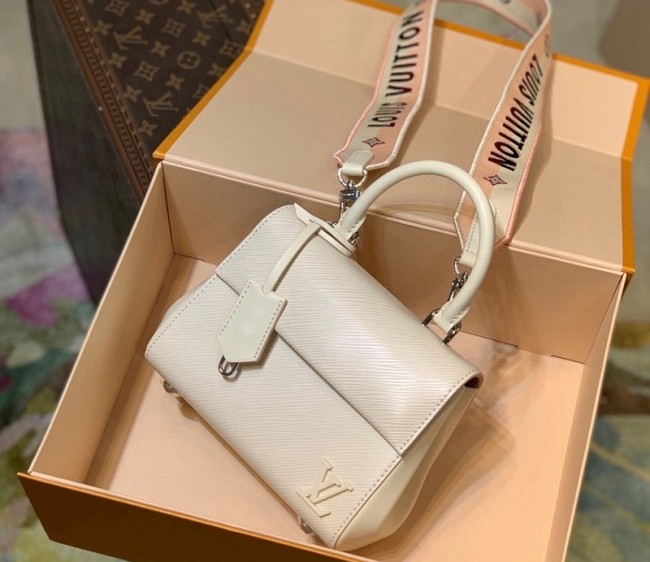 Louis Vuitton Cluny Mini Bag in Epi Leathrer M58928 White 2022