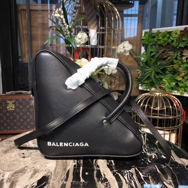 Balenciaga Triangle Duffle M Bag Pre-Fall 2017 Bag Collection Original Leather Black