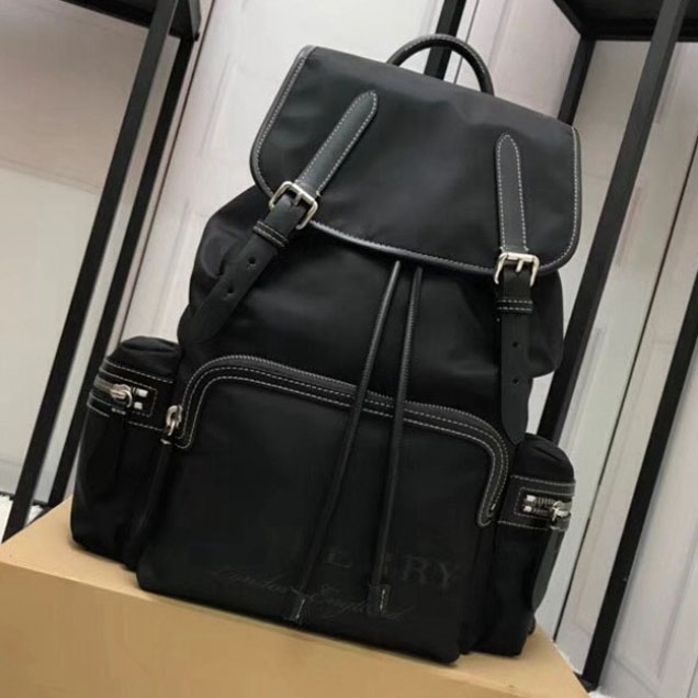 Burberry Large Rucksack in Black Nylon and Leather 2018 Collection