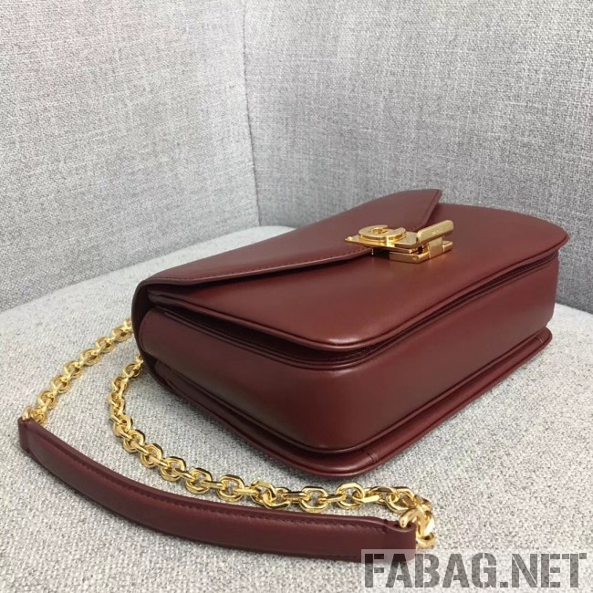 Celine Medium C Bag in Shiny Calfskin Burgundy 2019 (JDD-9011224 )