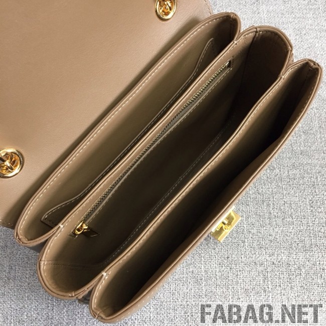 Celine Medium C Bag in Shiny Calfskin Camel 2019 (JDD-9011221 )