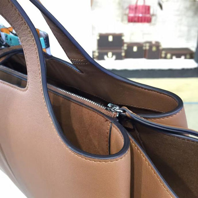 Celine Tri-Fold Shoulder Bag Smooth Calfskin Pre-Fall 2016 Collection Tan