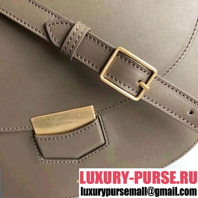 Celine Large Trotteur Bag in Smooth Calfskin Olive 2018 (ALI-8012629 )