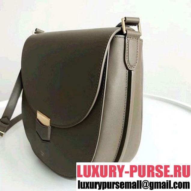 Celine Large Trotteur Bag in Smooth Calfskin Olive 2018 (ALI-8012629 )