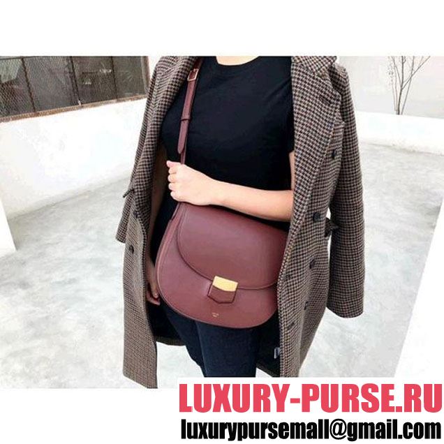 Celine Large Trotteur Bag in Smooth Calfskin Burgundy 2018 (ALI-8012628 )