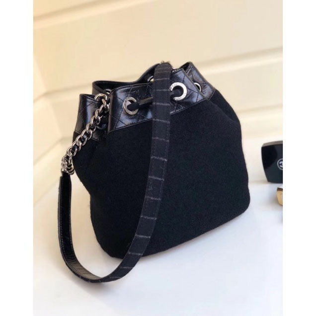 Chanel Embroidered Wool and Calfskin Drawstring Bucket Bag A57540 Black 2018