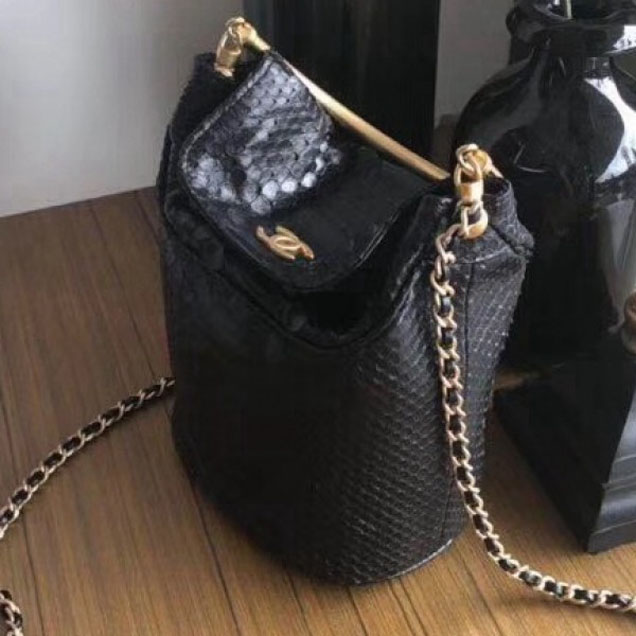 Chanel Chevron Python Handle with Chic Bucket Bag A57861 Black 2018 Collection