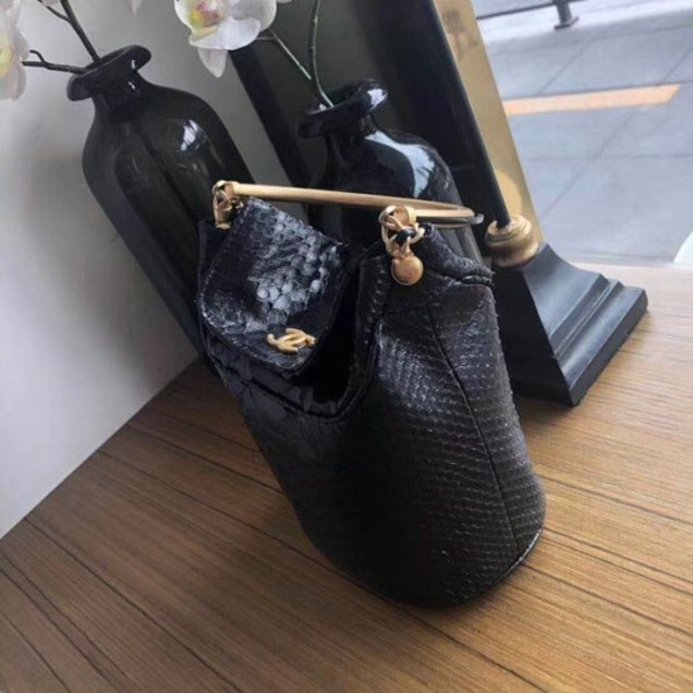 Chanel Chevron Python Handle with Chic Bucket Bag A57861 Black 2018 Collection
