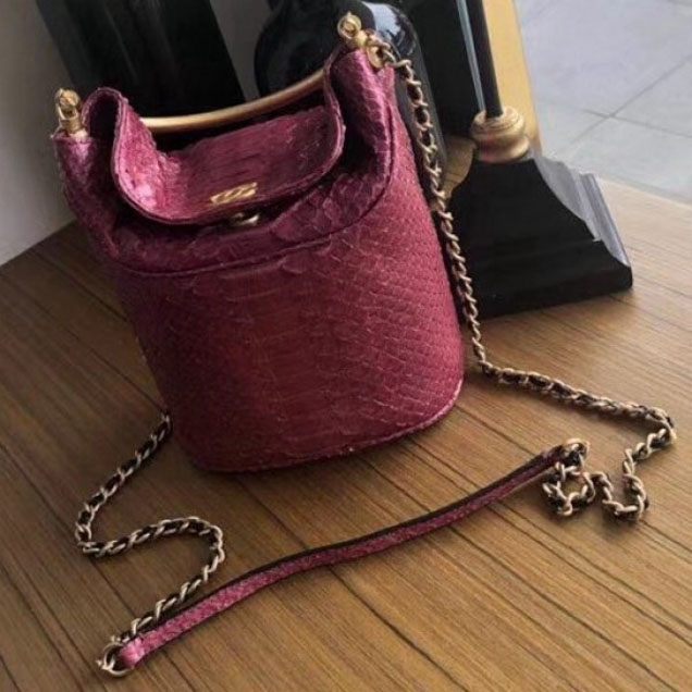 Chanel Chevron Python Handle with Chic Bucket Bag A57861 Fuchsia 2018 Collection