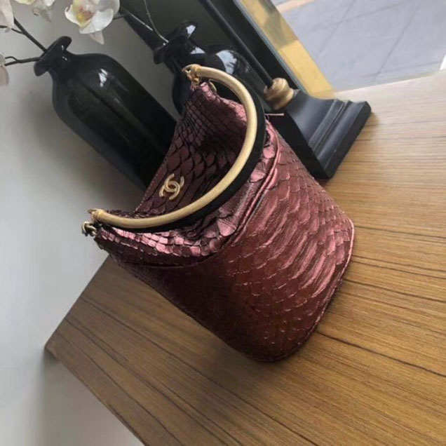 Chanel Chevron Python Handle with Chic Bucket Bag A57861 Metallic Rose 2018 Collection