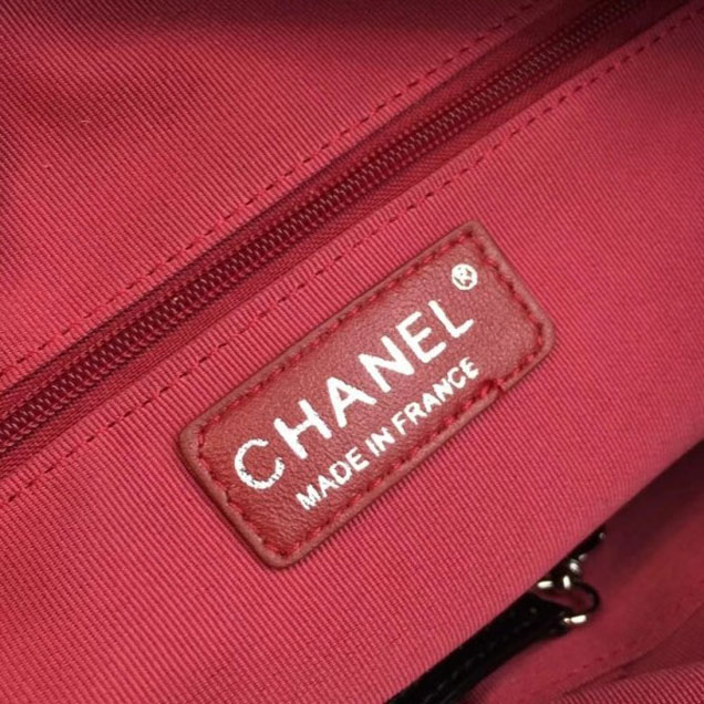 Chanel Chevron Gabrielle Medium Hobo Bag A93824 White/Black 2018