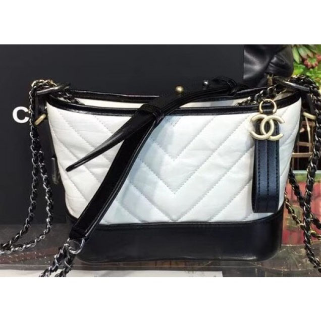 Chanel Chevron Gabrielle Small Hobo Bag A91810 White/Black 2018