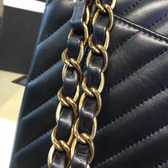 Chanel Classic Handbag 30cm Black Lambskin Gold-Tone Metal
