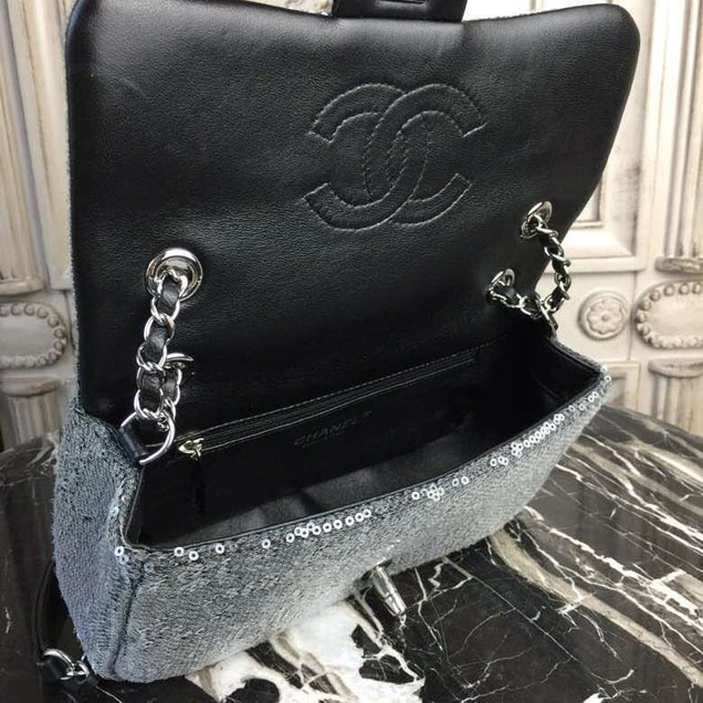 Chanel Sequins Flap Bag 22cm Silver Hardware Lambskin Leather Spring Summer Act 2 2018 Collection Grey