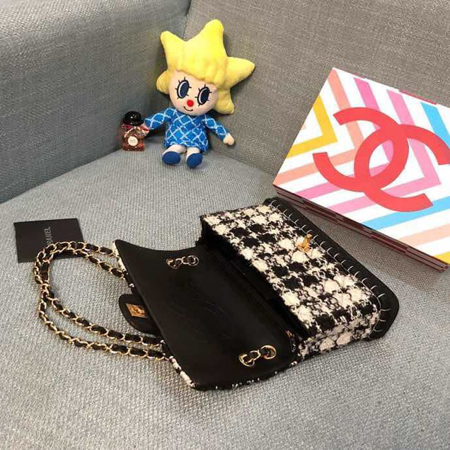 Chanel Tweed and Woven Straw Classic Flap Bag 25cm Gold Hardware Caviar Lambskin Leather Cruise 2019 Collection Black White Multi
