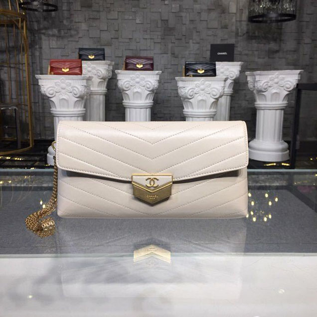 Chanel Chevron Calfskin Envelope Clutch Bag A57493 25cm Gold Hardware Lambskin Leather Metiers d鈥橝rt Paris-Hamburg 2018 White