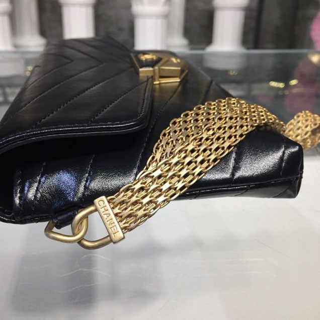 Chanel Chevron Calfskin Envelope Clutch Bag A57493 25cm Gold Hardware Lambskin Leather Metiers d鈥橝rt Paris-Hamburg 2018 Black