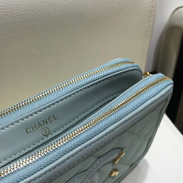 Chanel CC Filigree Grained Clutch with Chain Bag Light Green 2018