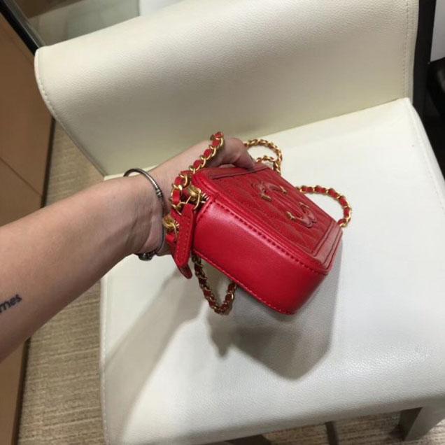 Chanel CC Filigree Grained Clutch with Chain Bag Red 2018
