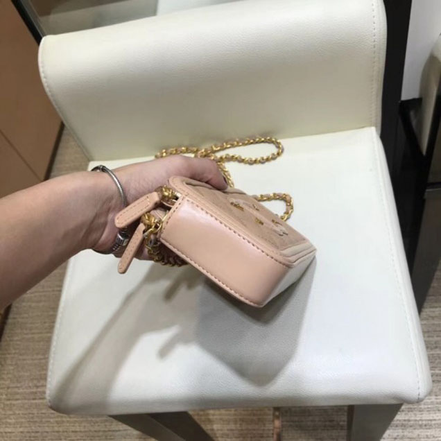 Chanel CC Filigree Grained Clutch with Chain Bag Apricot 2018