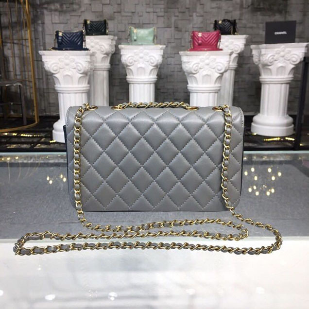 Chanel Enamel CC Flap Bag 22cm Aged Gold Hardware Lambskin Leather Mtiers d'Art Paris-Hamburg 2018 Collection Grey