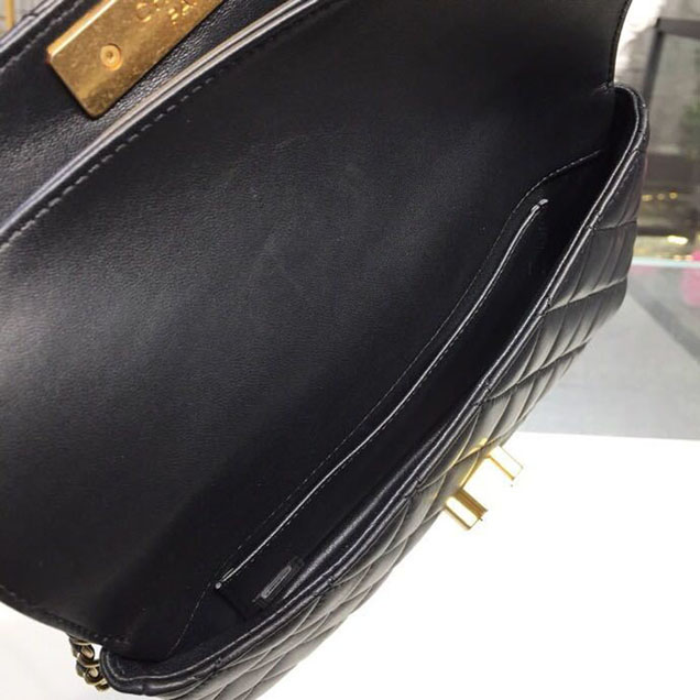 Chanel Enamel CC Flap Bag 22cm Aged Gold Hardware Lambskin Leather Mtiers d'Art Paris-Hamburg 2018 Collection Black