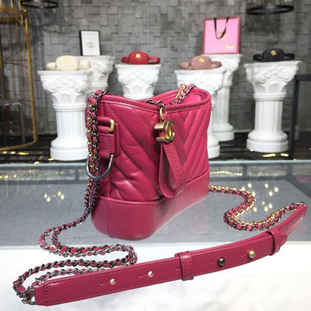 Chanel Gabrielle Chevron Hobo Bag Small 20cm Aged Calfskin Leather Spring ummer Act 1 2018 Collection Pink