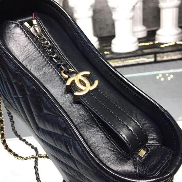 Chanel Gabrielle Chevron Hobo Bag Small 20cm Aged Calfskin Leather Spring Summer Act 1 2018 Collection Black