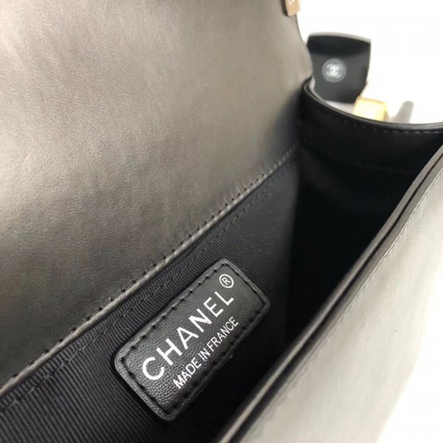 Chanel Tweed Pearls Medium Boy Flap Bag Black/Navy Blue 2018