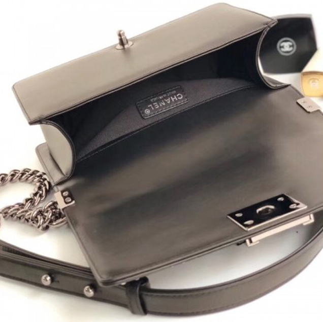 Chanel Tweed Pearls Medium Boy Flap Bag Black 2018