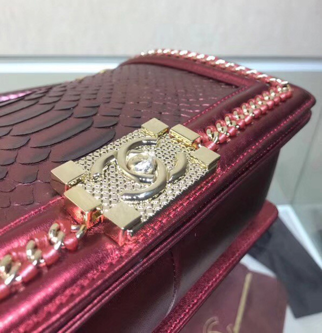 BOY CHANEL Flap Bag with Handle Python & Ruthenium-Finish Metal A94804 rose