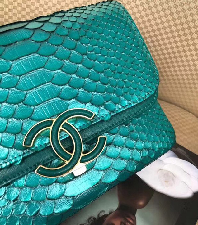 Chanel Original Flap Bag Python Lambskin Gold-Tone Metal A57277 Green