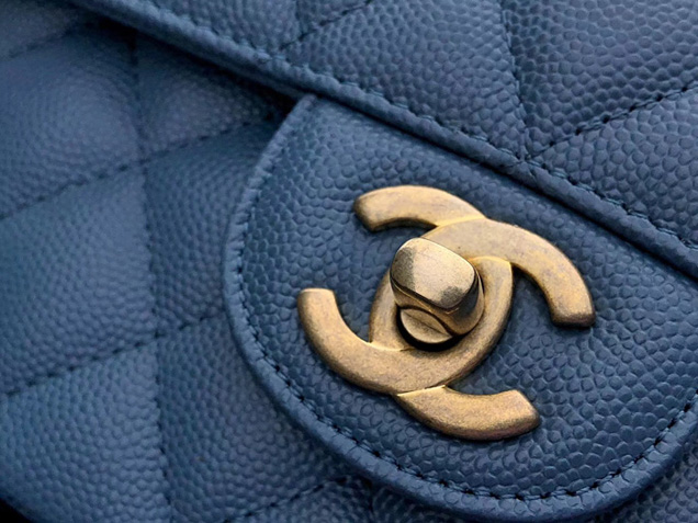 Chanel Classic Flap Bag Blue Grained Calfskin Gold-Tone Metal 2019