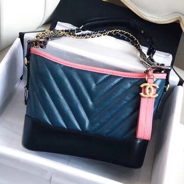 Chanel Aged Chevron Calfskin Gabrielle Small Hobo Bag A91810 Blue Black Pink 2018