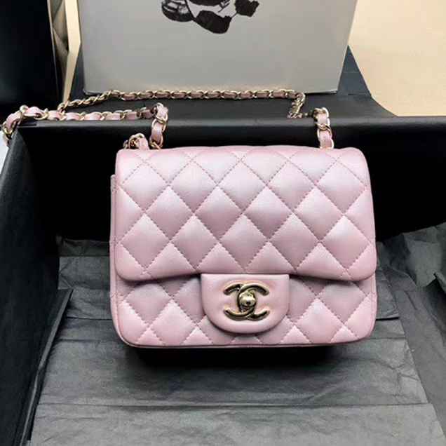 Chanel Mini Flap Bag A35200 Light Pink Lambskin Gold-Tone Metal