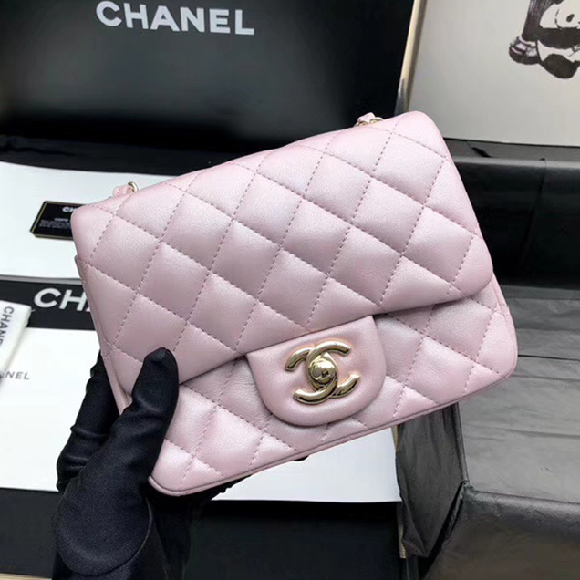 Chanel Mini Flap Bag A35200 Light Pink Lambskin Gold-Tone Metal