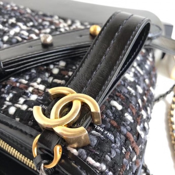 Chanel Tweed/Calfskin Gabrielle Medium Hobo Bag A93824 Black/White 2018