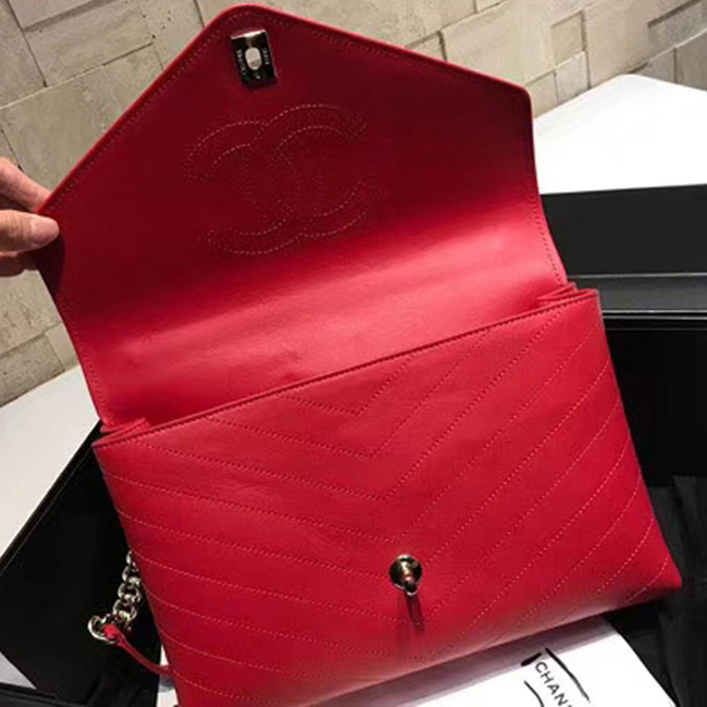 Chanel Flap Bag A57551 Red Calfskin Gold Tone Metal