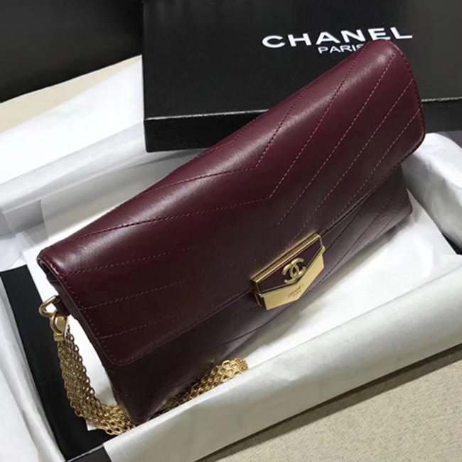 Chanel Clutch A57493 Burgundy Calfskin Gold Tone Metal