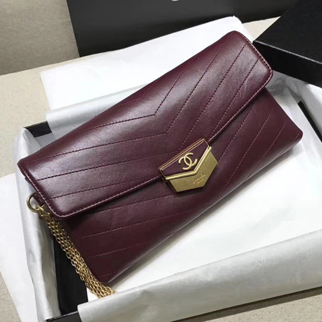 Chanel Clutch A57493 Burgundy Calfskin Gold Tone Metal