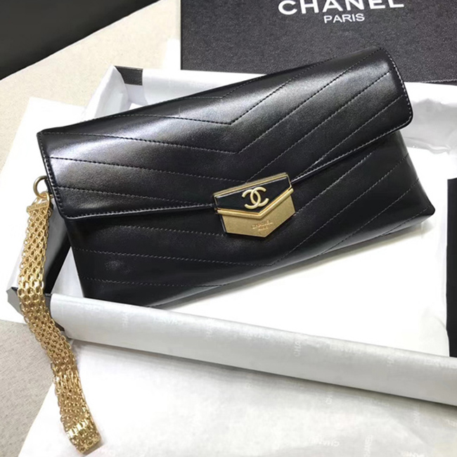 Chanel Clutch A57493 Black Calfskin Gold Tone Metal