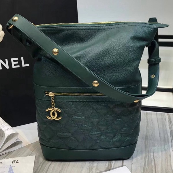 Chanel Grined Calfskin Hobo Handbag A57966 Green 2018 Collection