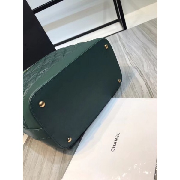 Chanel Grined Calfskin Hobo Handbag A57966 Green 2018 Collection