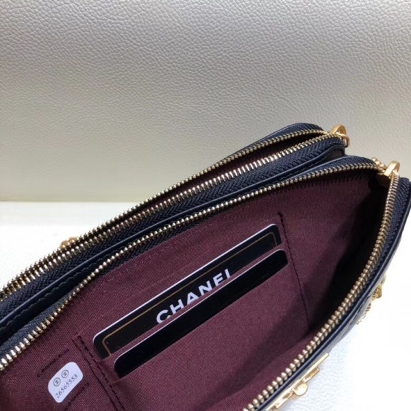 Chanel 2.55 Reissue Aged Calfskin Clutch with Chain Bag A70953 Charms 2018