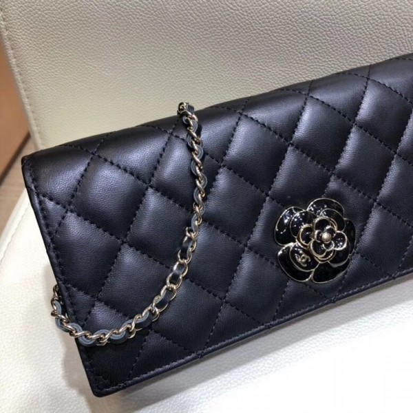 Chanel Camellia Logo Lambskin Chain Clutch Bag A94575 Black 2018