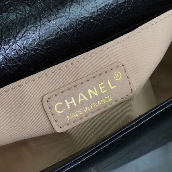 Chanel Crumpled Calfskin Medium Boy Chanel Bag A67086 Black 2018(Gold-Tone Metal) Collection