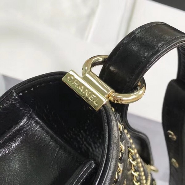 Chanel Crumpled Calfskin Small Boy Chanel Bag A67085 Black 2018(Gold-Tone Metal) Collection