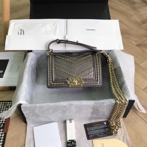 Chanel Metallic Crumpled Calfskin Small Boy Chanel Bag A67085 2018(Gold-Tone Metal) Collection