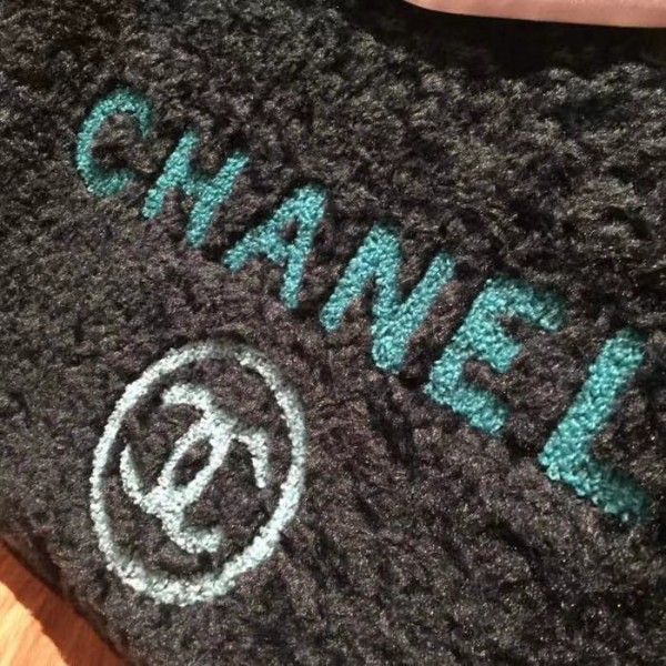 Chanel Shearling Deauville Maxi Shopping Bag A66942 Green 2018 Collection